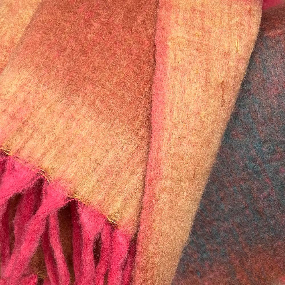 Zapotec zachte roze plaid van gerecyclede materialen